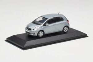 Toyota Yaris Mk2 Glacier Син Minichamps 1:43 TOYOTA001 Метал — снимка 2 от 4