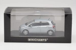 Toyota Yaris Mk2 Glacier Син Minichamps 1:43 TOYOTA001 Метал — снимка 4 от 4