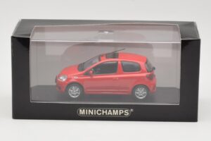 Toyota Yaris TS Червен Minichamps 1:43 430166062 Метал — снимка 4 от 4