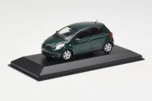 Toyota Yaris XP10 Oxford Green Minichamps 1:43 400166501 Метал — снимка 2 от 4