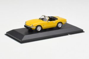 Triumph Spitfire 1500 Жълт Minichamps 1:43 400132531 Метал — снимка 2 от 4