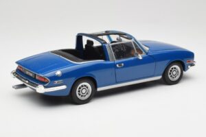 Triumph Stag Mk1 Sapphire Blue Revell 1:18 8815 Метал — снимка 3 от 8