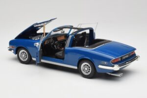 Triumph Stag Mk1 Sapphire Blue Revell 1:18 8815 Метал — снимка 5 от 8