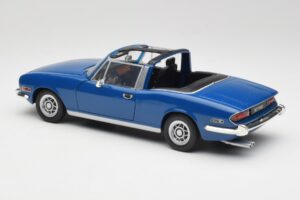 Triumph Stag Mk1 Sapphire Blue Revell 1:18 8815 Метал — снимка 7 от 8