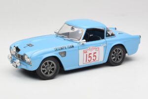 Triumph TR4 Rally Car Revell 1:18 8773 Метал