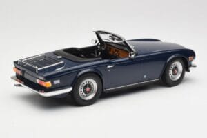 Triumph TR6 PI Тъмносин Minichamps 1:18 155132032 Метал — снимка 2 от 6
