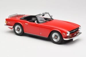 Triumph TR6 PI Червен Minichamps 1:18 155132031 Метал — снимка 4 от 6