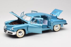 Tucker Torpedo Син Road Signature 1:18 92268 Метал — снимка 2 от 8