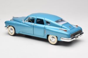 Tucker Torpedo Син Road Signature 1:18 92268 Метал — снимка 7 от 8