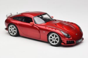 TVR Sagaris Червен Revell 1:18 08816 Метал — снимка 6 от 8