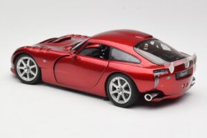 TVR Sagaris Червен Revell 1:18 08816 Метал — снимка 7 от 8