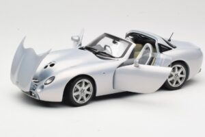 TVR Tuscan Mk2 Сребрист Sun Star 1:18 4462 Метал — снимка 2 от 8