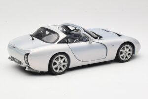 TVR Tuscan Mk2 Сребрист Sun Star 1:18 4462 Метал — снимка 3 от 8