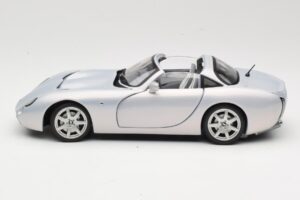 TVR Tuscan Mk2 Сребрист Sun Star 1:18 4462 Метал — снимка 4 от 8