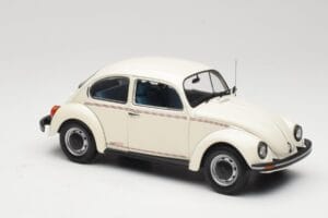 Volkswagen 1200 Jeans Bug Бял Minichamps 1:18 150057101 Метал — снимка 6 от 8