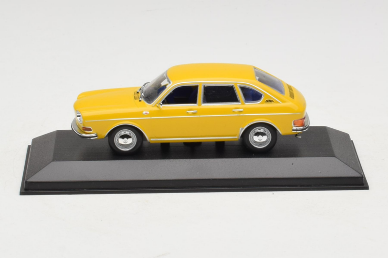 Volkswagen 411 Жълт Minichamps 1:43 VW005 Метал