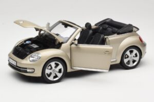 Volkswagen Beetle A5 Кабриолет Сив Kyosho 1:18 5C3099302P7W Метал — снимка 2 от 8