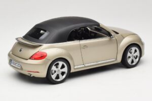 Volkswagen Beetle A5 Кабриолет Сив Kyosho 1:18 5C3099302P7W Метал — снимка 3 от 8