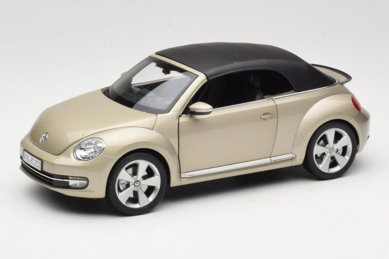 Volkswagen Beetle A5 Кабриолет Сив Kyosho 1:18 5C3099302P7W Метал