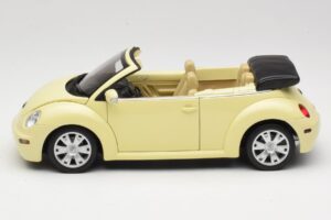 Volkswagen Beetle Кабриолет Жълт Gate 1:18 VW24108 Метал — снимка 4 от 8