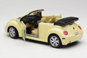 Volkswagen Beetle Кабриолет Жълт Gate 1:18 VW24108 Метал — снимка 5 от 8