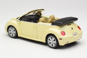 Volkswagen Beetle Кабриолет Жълт Gate 1:18 VW24108 Метал — снимка 7 от 8