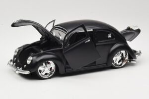 Volkswagen Beetle Type 1 Черен Maisto 1:18 31018 Метал — снимка 2 от 8