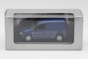 Volkswagen Caddy 2K Син Minichamps 1:43 CADDY001 Метал — снимка 4 от 4