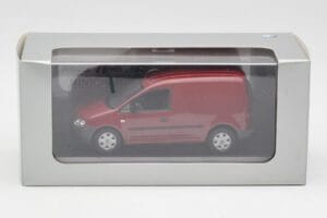 Volkswagen Caddy 2K Тъмночервен Minichamps 1:43 CADDY004 Метал — снимка 4 от 4