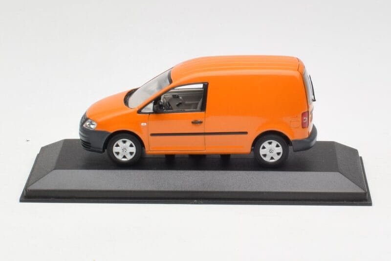 Volkswagen Caddy 2K Оранжев Minichamps 1:43 CADDY005 Метал