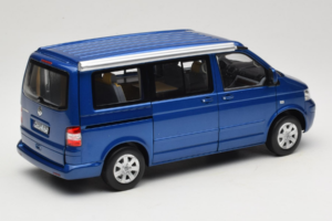 Volkswagen California T4 Ravenna Blue Metallic Norev 1:18 188607 Метал — снимка 3 от 8