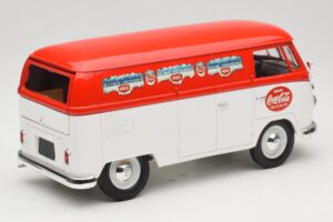 Volkswagen T1 Combi Coca-Cola Solido 1:18 9512 Метал — снимка 3 от 8