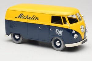 Volkswagen T1 Combi Michelin Черен & Жълт Solido 1:18 9406 Метал — снимка 6 от 8