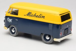 Volkswagen T1 Combi Michelin Черен & Жълт Solido 1:18 9406 Метал — снимка 7 от 8