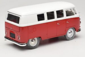 Volkswagen Combi T1 Червен & Бял Solido 1:18 8031 Метал — снимка 3 от 8