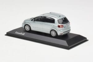Volkswagen Cross Golf Mk5 Сребрист Minichamps 1:43 400054370 Метал — снимка 3 от 4