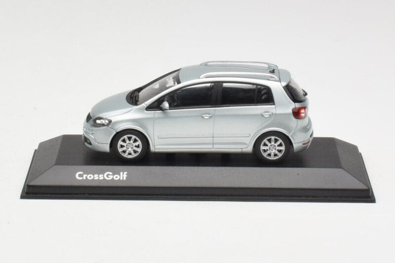 Volkswagen Cross Golf Mk5 Сребрист Minichamps 1:43 400054370 Метал