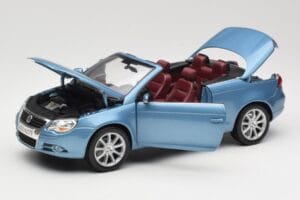 Volkswagen Eos Син Norev 1:18 188422 Метал — снимка 2 от 8