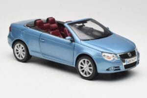 Volkswagen Eos Син Norev 1:18 188422 Метал — снимка 6 от 8