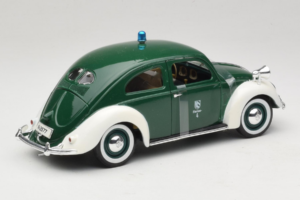 Volkswagen Export Sedan Police Maisto 1:18 56004 Метал — снимка 2 от 6