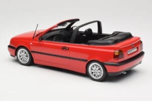 Volkswagen Golf Кабриолет Mk3 Червен Norev 1:18 188433 Метал — снимка 5 от 6