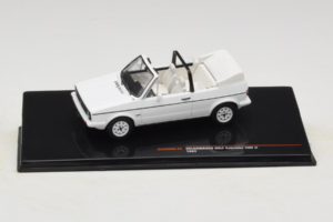 Volkswagen Golf Кабриолет Mk1 Бял IXO 1:43 CLC590N Метал