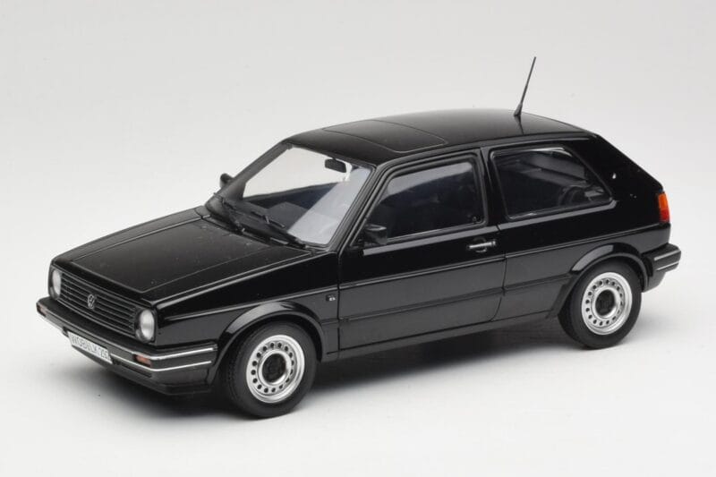 Volkswagen Golf CL Mk2 Черен Norev 1:18 188554 Метал