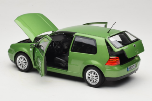 Volkswagen Golf GTI Mk4 Зелен Metallic Norev 1:18 188571 Метал — снимка 5 от 8