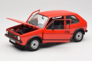 Volkswagen Golf GTI Mk1 Червен Solido 1:18 8166 Метал — снимка 2 от 8