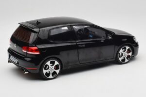 Volkswagen Golf GTI Mk6 Черен Norev 1:18 188502 Метал — снимка 3 от 8