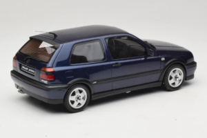 Volkswagen Golf Mk3 VR6 Тъмносин Otto 1:18 OT046 Смола — снимка 2 от 6