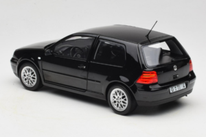 Volkswagen Golf GTI Mk4 Черен Norev 1:18 188574 Метал — снимка 7 от 8