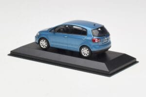Volkswagen Golf Plus Mk5 Blue Metallic Minichamps 1:43 GOLF002 Метал — снимка 3 от 4
