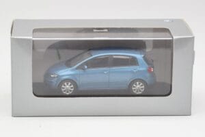 Volkswagen Golf Plus Mk5 Blue Metallic Minichamps 1:43 GOLF002 Метал — снимка 4 от 4